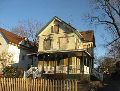 2nd image of 745-47 W 3rd St