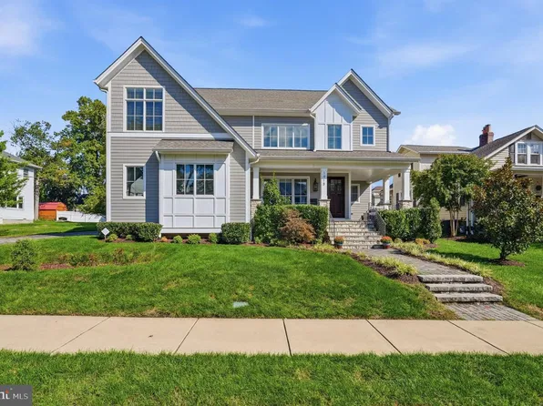 1915 N Van Buren St, Arlington, VA 22205