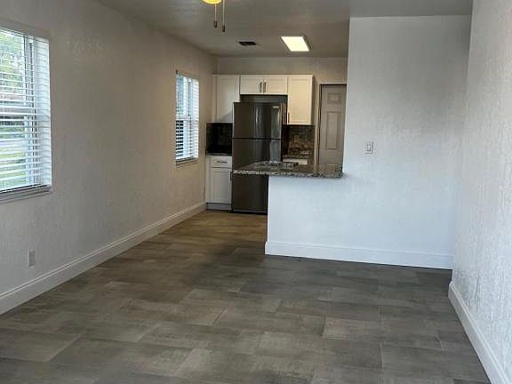 5th image of 3912 Herndon Dr
