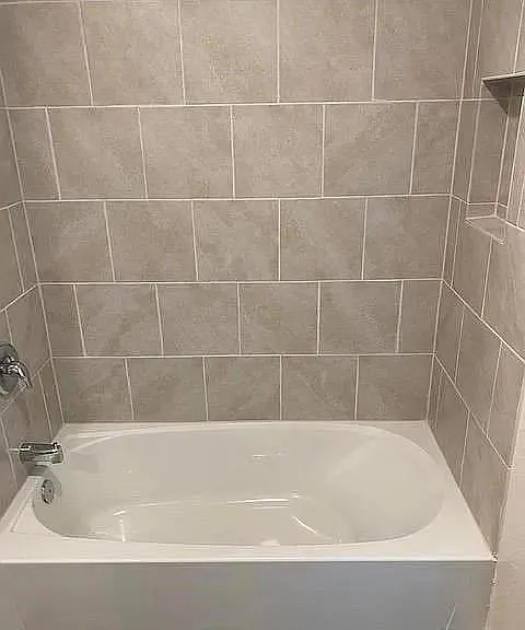 521 Locksley Cv — Photo 10