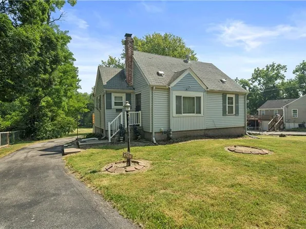 6215 N Harrison St, Kansas City, MO 64118
