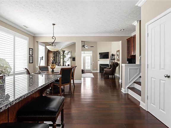 4th image of 13535 Cuppertino Ln
