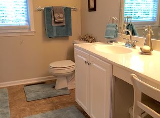 2305 Sheriff Dr, Easton, PA 18040