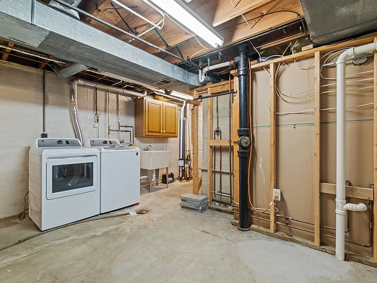2332 Cleek Ct — Photo 32