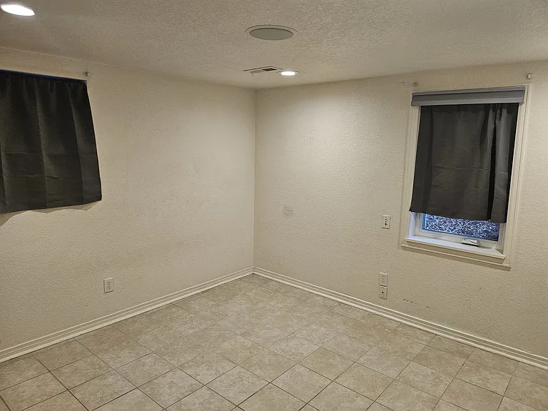 2215 Ford St #NA — Photo 8
