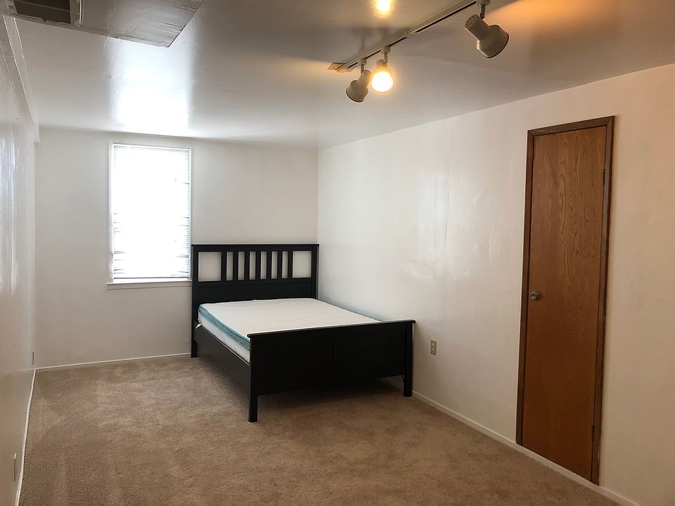 1st image of 235 Monterey Blvd