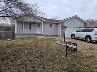 1561 SW 10th St, Lincoln, NE 68522
