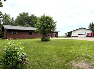 40439 230th St, Roseau, MN 56751