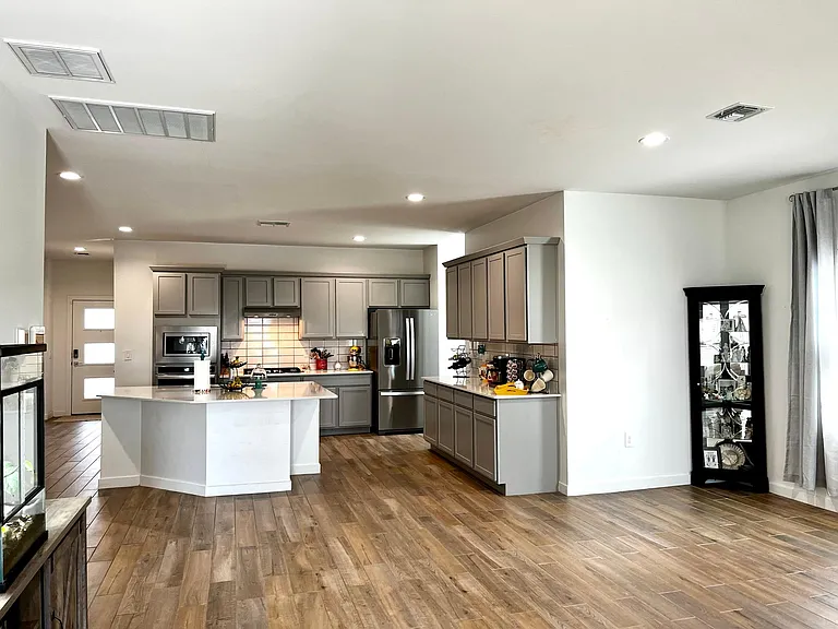 11104 S Weismann Dr — Photo 15