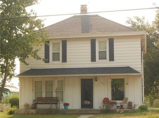 704 S Sloan St, Maysville, MO 64469