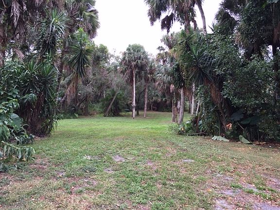 4th image of 3220 River Dr