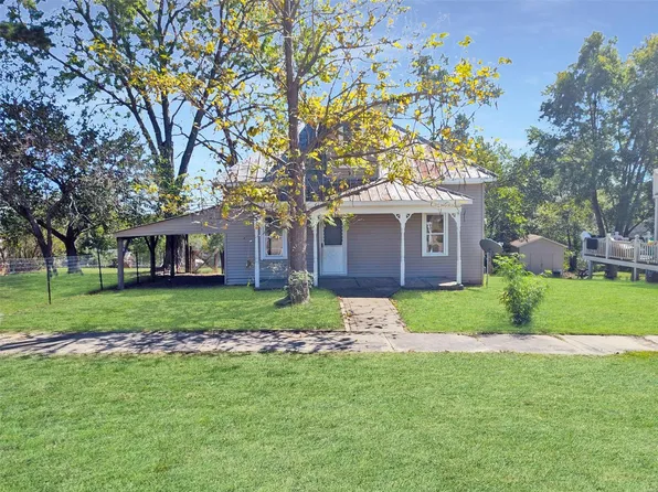 341 Spruce St, Bourbon, MO 65441