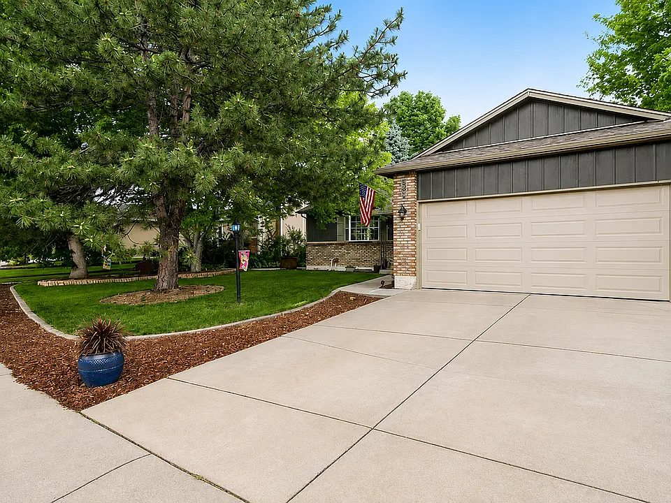 845 Bayberry Dr