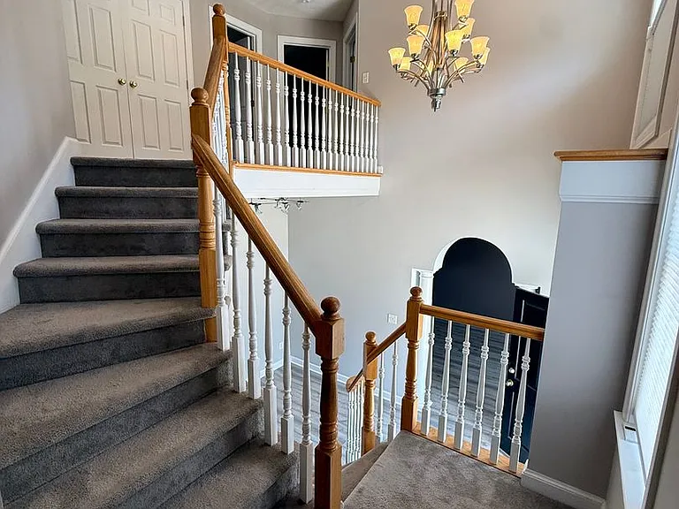 115 Sheldon Ct — Photo 13