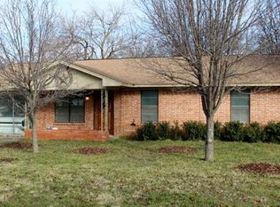 544 E Division St, Pilot Point, TX 76258