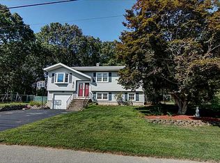 20 Driftwood Dr, Coventry, RI 02816