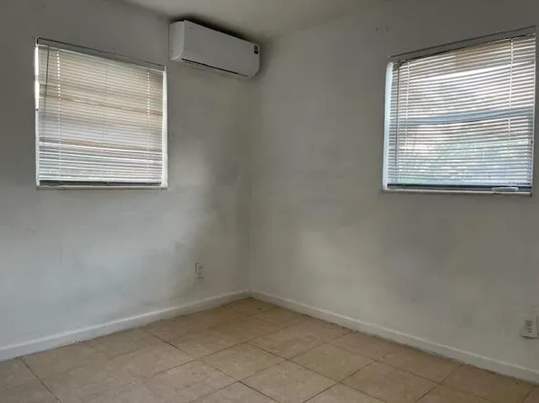 1808 NW 9th Street #1-2, Fort Lauderdale, FL 33311