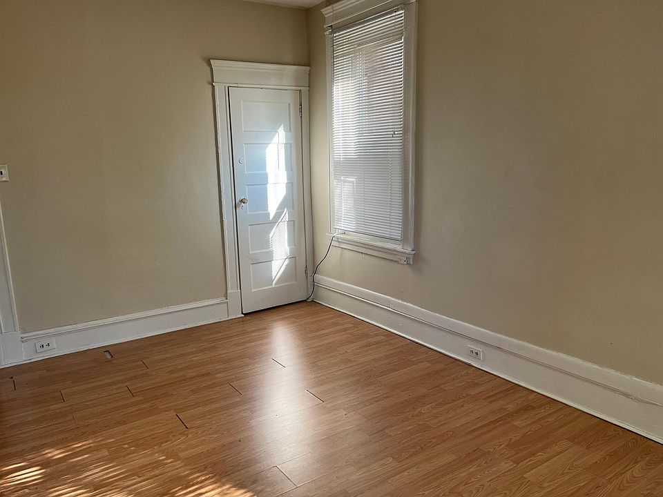 1st image of 5024 Walnut St Floor 2
