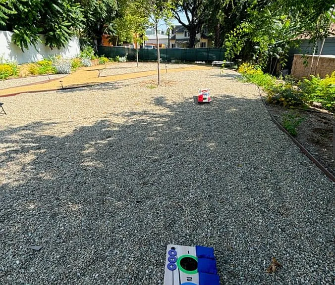 1577 N Fair Oaks Ave — Photo 12