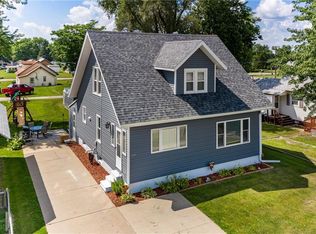 209 N Main St, Melcher Dallas, IA 50163