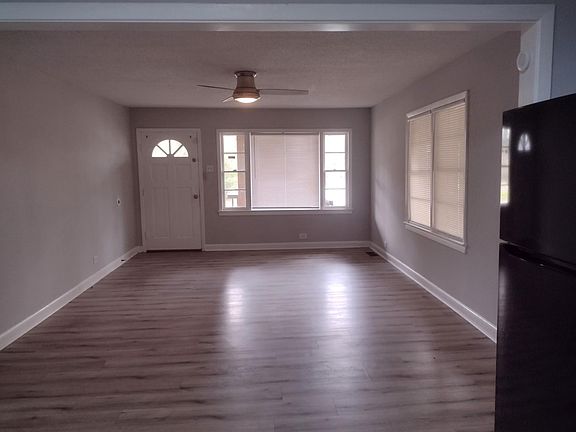 4th image of 5062 Butler St