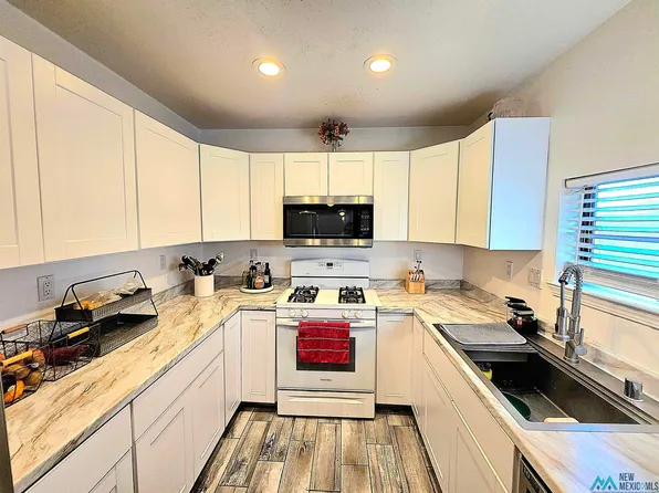 306 Hidden Cv, Gallup, NM 87301