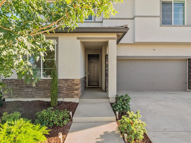 6097 Meandering Way — Photo 3