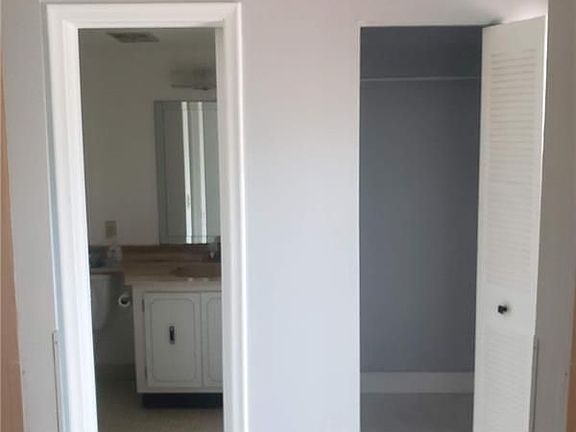 4th image of 2571 Aragon Blvd APT 315