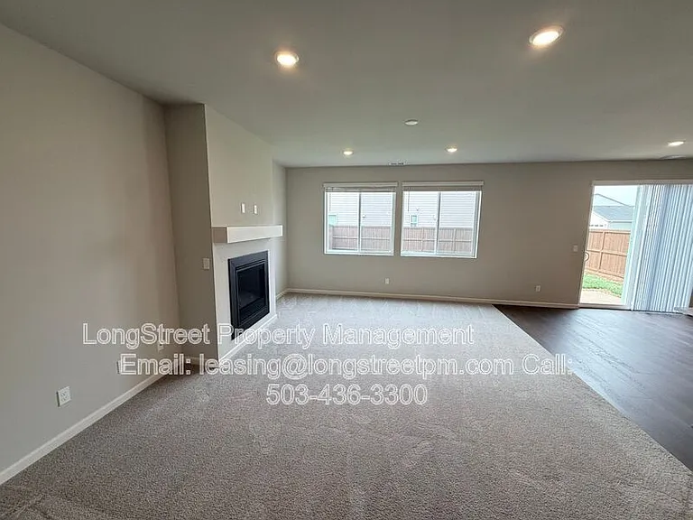 5954 Henshaw St SE — Photo 10