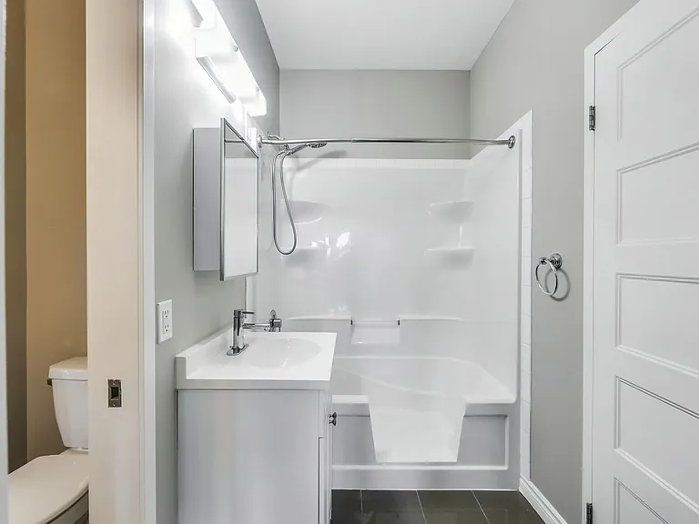 325 Lakeview Dr — Photo 19