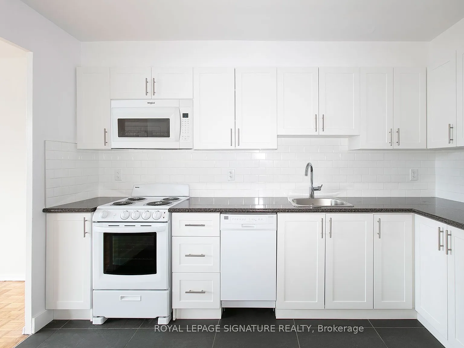 3 bed, $3,395 — Photo 2