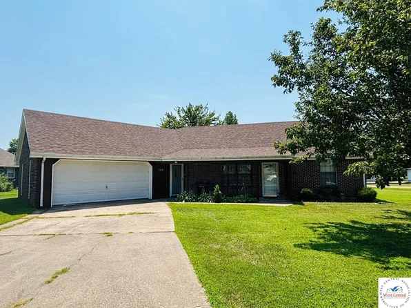 326 Julie Ave, Lincoln, MO 65338