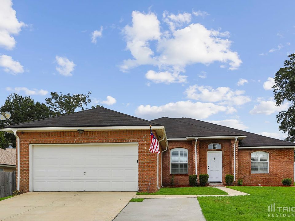 1st image of 3210 Woodglen Dr