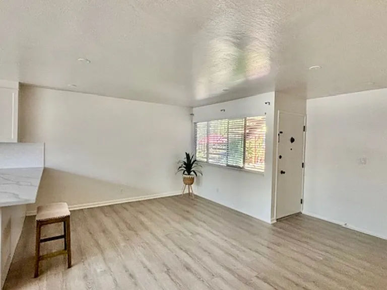 1730 Lacassie Ave — Photo 14