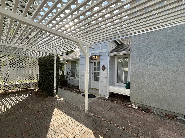 989 Bluebell Way — Photo 25
