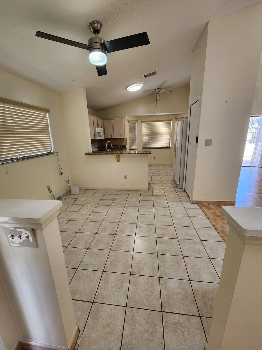 Building Photo - 2911 Woolridge Dr