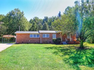 5291 E Bandys Cross Rd, Catawba, NC 28609