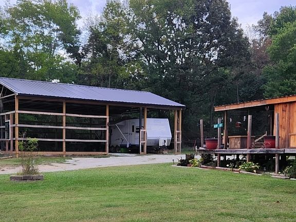 2nd image of 3788 New Bushy Branch Rd