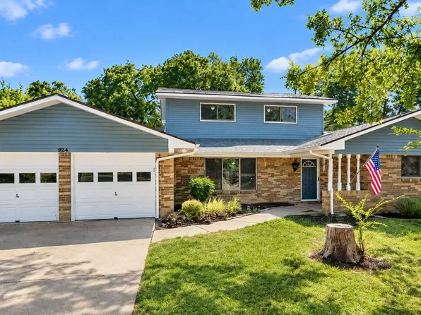 924 Wade Dr, Bedford, TX 76022