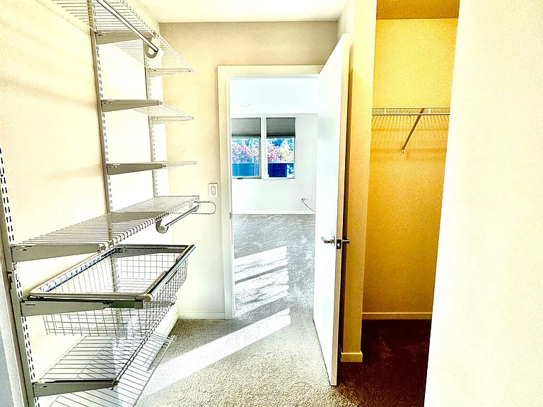 1541 Valentine Pl S — Photo 12