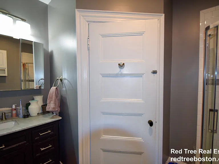 85 Surrey St #2 — Photo 16