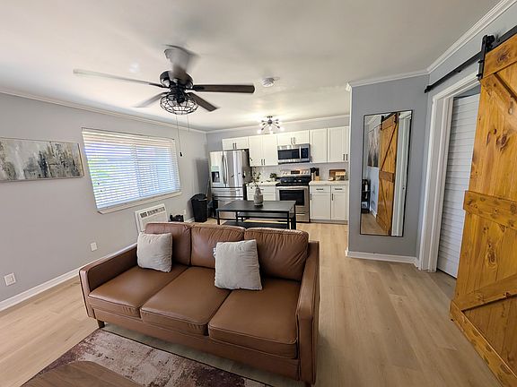 2nd image of 1812 NE 11th Ave APT 2
