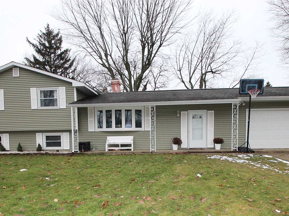 1st image of 1521 Medford Ln
