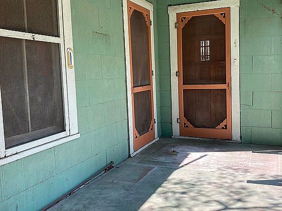 3rd image of 1707 Amelia St