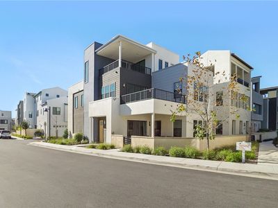 140 Yugen, Irvine, CA, 92618