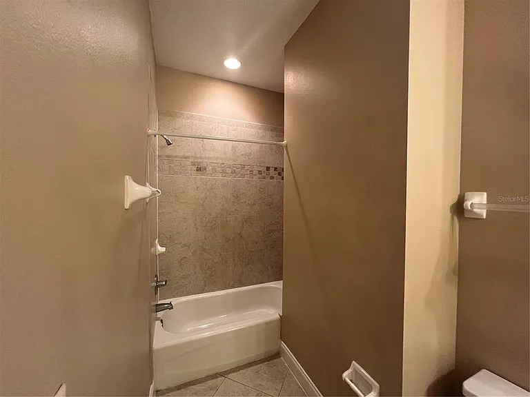 20 Woodfield Dr — Photo 18