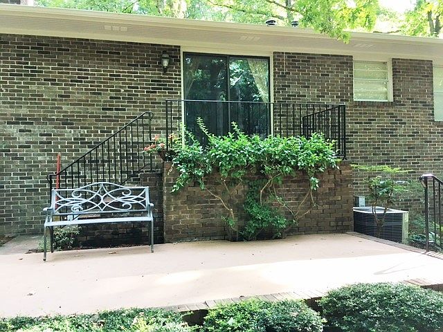 Two-level patio in rear