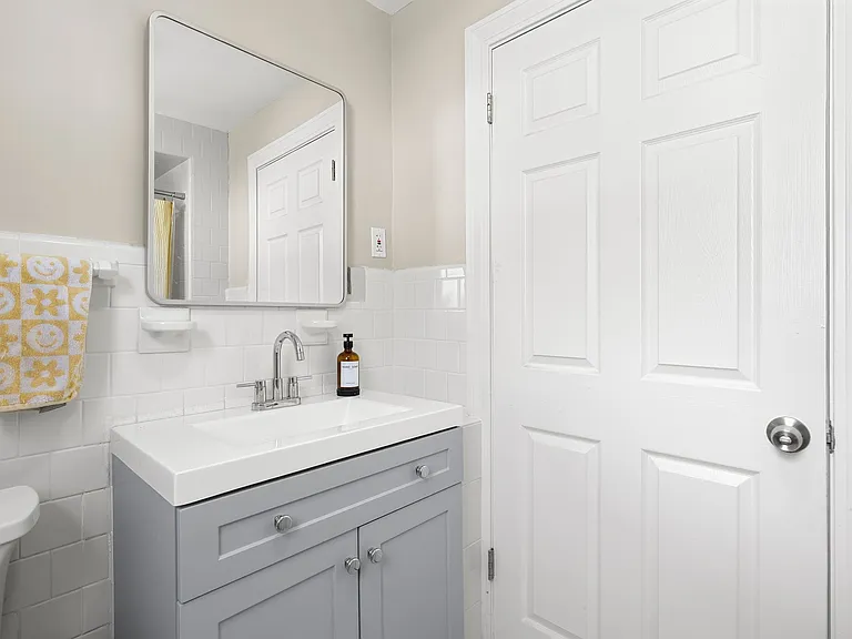 47 Garfield St #47 — Photo 8