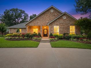4 Woodbox Dr, Henderson, TX 75652