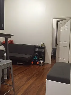 Rented by Meredith L Weise LREB | media 30